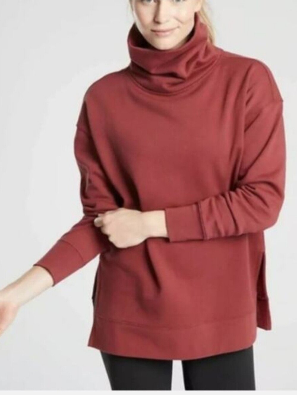 Athleta Small 24/7 Funnel Neck Sweatshirt. In maroon/burgundy. Worn a few times!